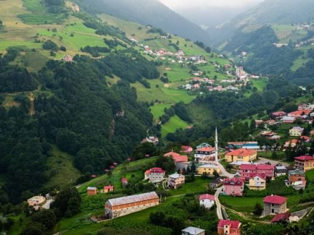 İkonik Doğu Karadeniz Yaylalar ve Batum Turu| 4 Gece Konaklamalı Uçaklı Adana Çıkışlı Sonbahar Dönemi fotoğrafı